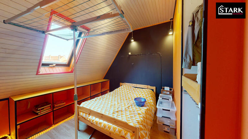 Maison - 90 m² - 5 pièces