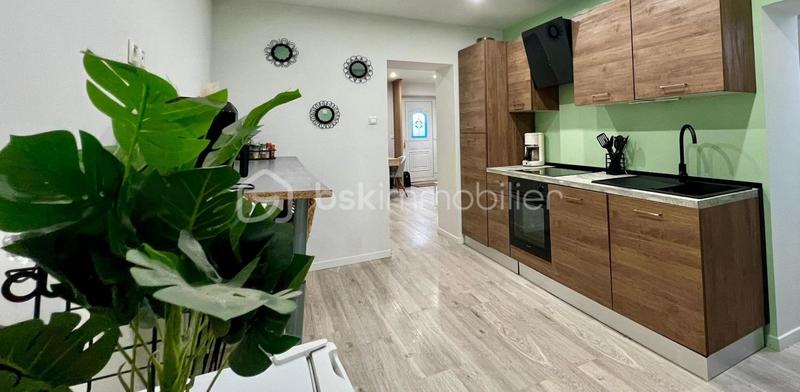 Maison de ville - 70 m² - 4 pièces