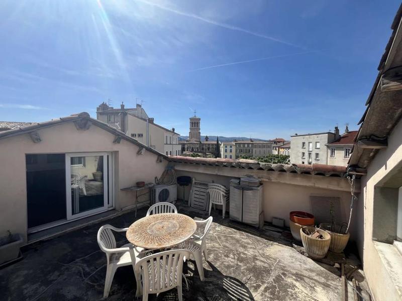 Appartement - 94 m² - 4 pièces