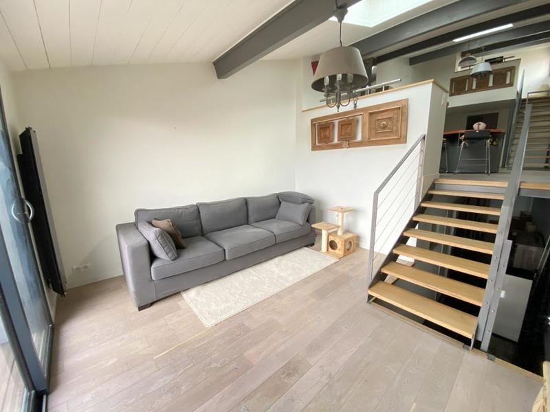 Loft - 115 m² - 3 pièces