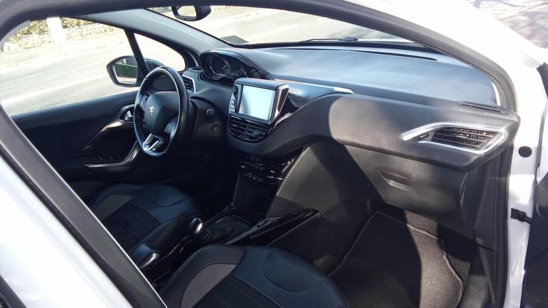 Peugeot 2008 1.2 PureTech 110 Allure