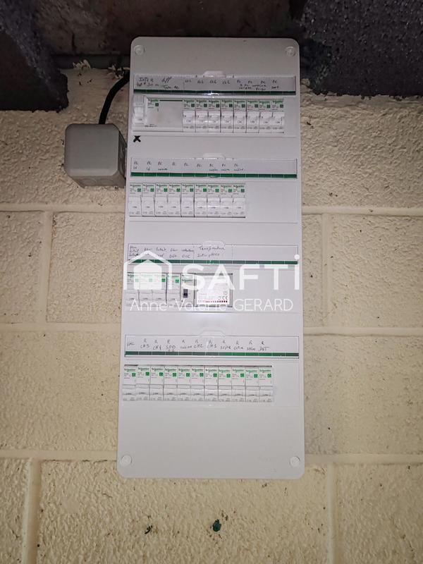 Maison - 123 m² - 7 pièces