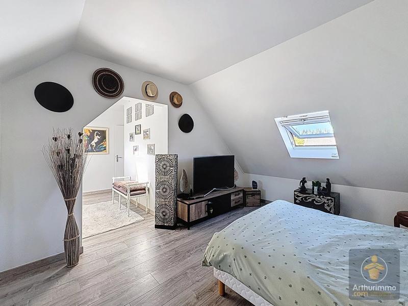 Maison - 208 m² - 6 pièces