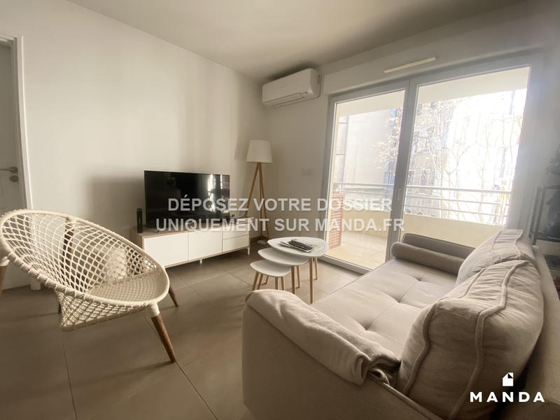 Chambre - 10 m² - 4 pièces