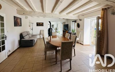 Maison - 97 m² - 5 pièces