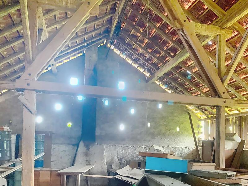 Maison - 260 m² - 10 pièces