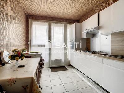 Appartement - 93 m² - 4 pièces