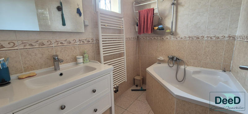 Maison - 104 m² - 4 pièces