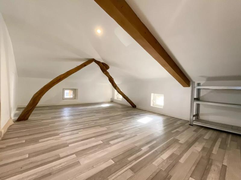 Appartement - 81 m² - 3 pièces