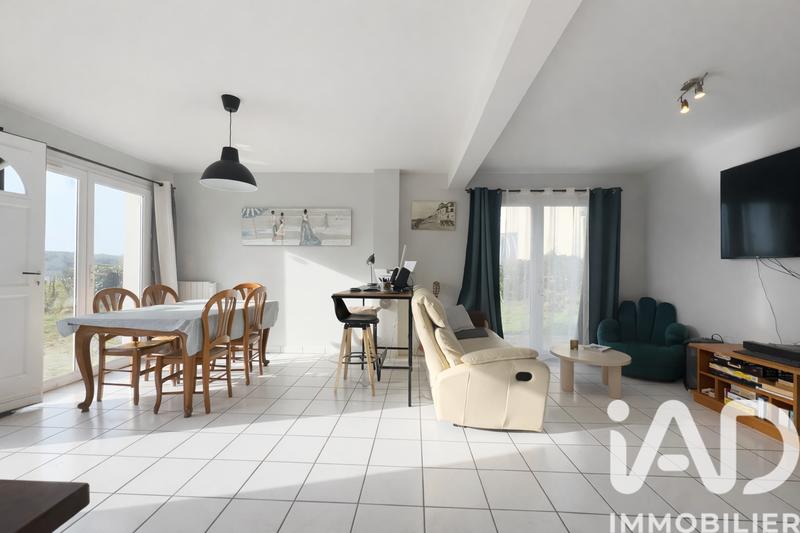 Maison - 95 m² - 5 pièces