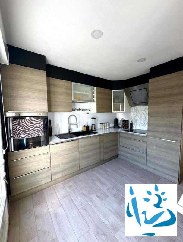 Maison - 77 m² - 5 pièces