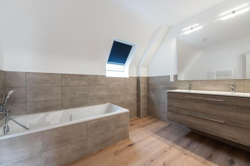 Maison - 261 m² - 7 pièces