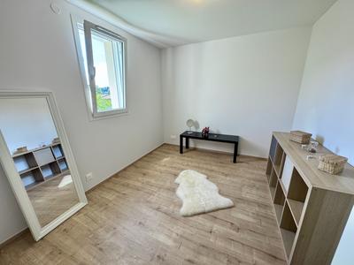 Maison - 121 m² - 5 pièces