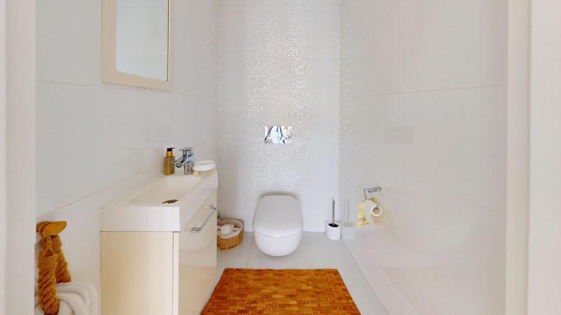 Maison - 291 m² - 9 pièces