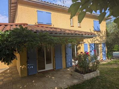 Maison - 142 m² - 5 pièces