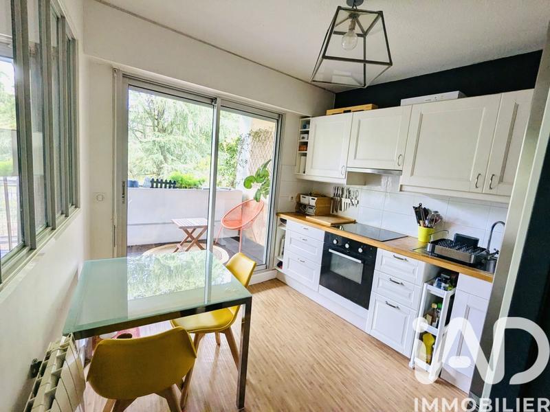 Appartement - 96 m² - 5 pièces
