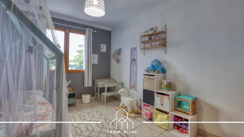 Maison - 170 m² - 5 pièces