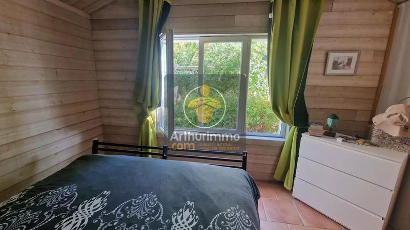 Maison - 245 m² - 8 pièces