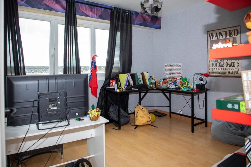 Appartement - 102 m² - 4 pièces