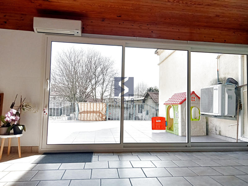 Appartement - 121 m² - 5 pièces