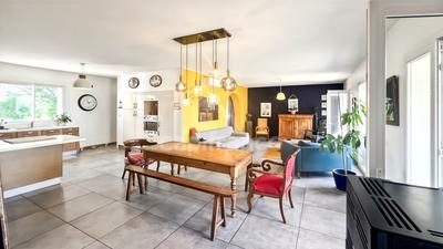 Maison - 160 m² - 5 pièces