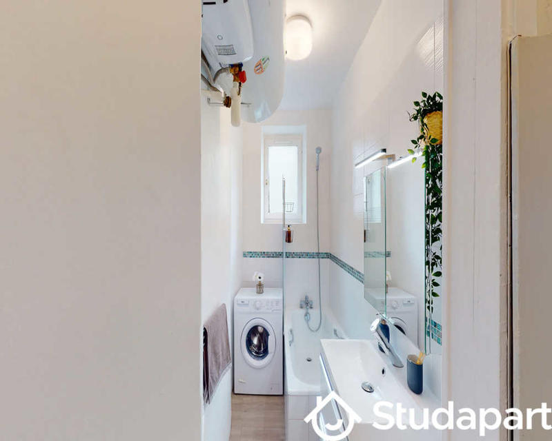 Chambre - 80 m² - 1 pièce