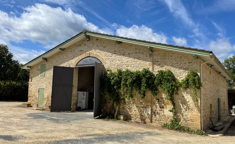 Propriété - 240 m² - 7 pièces