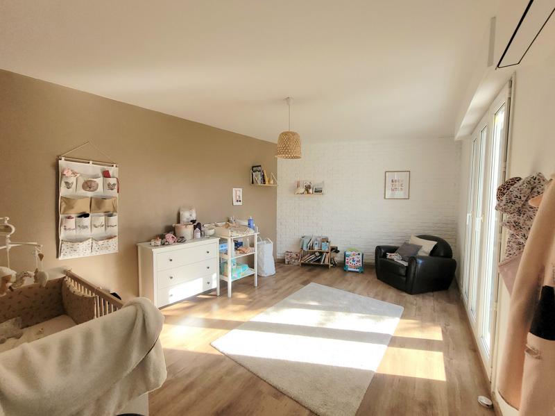 Maison - 122 m² - 8 pièces