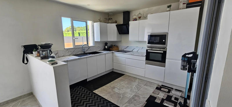 Maison - 146 m² - 8 pièces