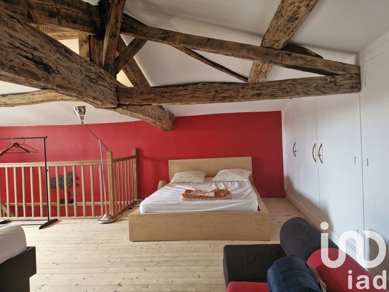 Maison - 230 m² - 6 pièces