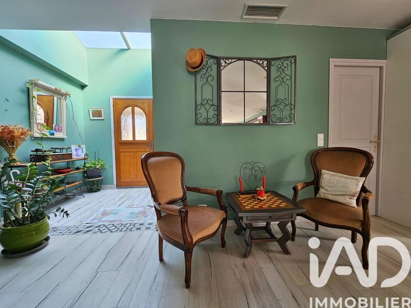 Maison - 255 m² - 9 pièces