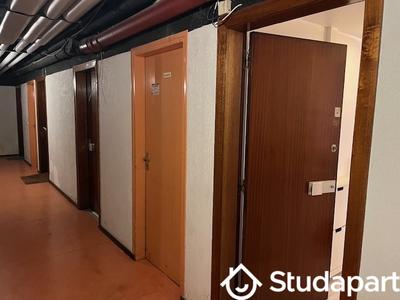 Maison - 10 m² - 1 pièce