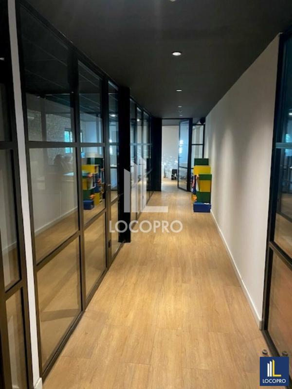 Local d'activité / Entrepôt - 1 600 m²