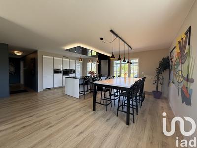 Maison - 149 m² - 7 pièces