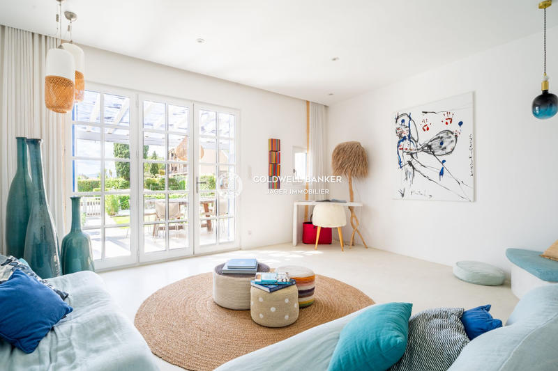 Villa - 170 m² - 8 pièces