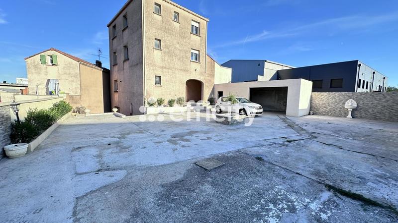 Pavillon - 130 m² - 7 pièces