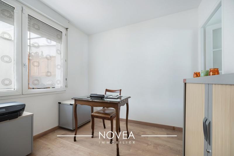 Maison - 297 m² - 6 pièces