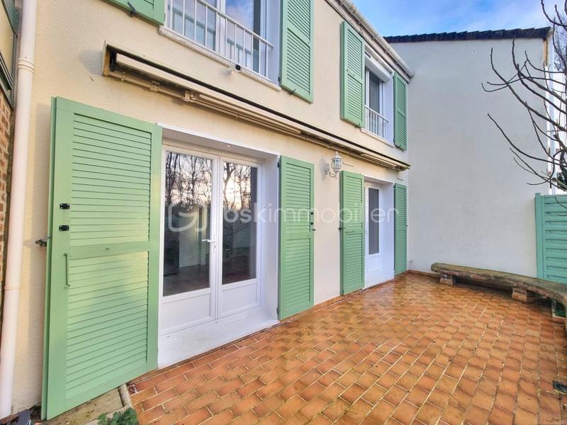 Maison - 84 m² - 4 pièces