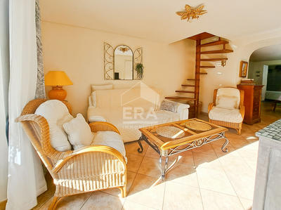 Maison - 96 m² - 4 pièces