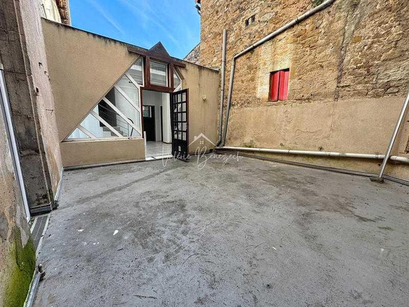 Appartement - 140 m² - 5 pièces