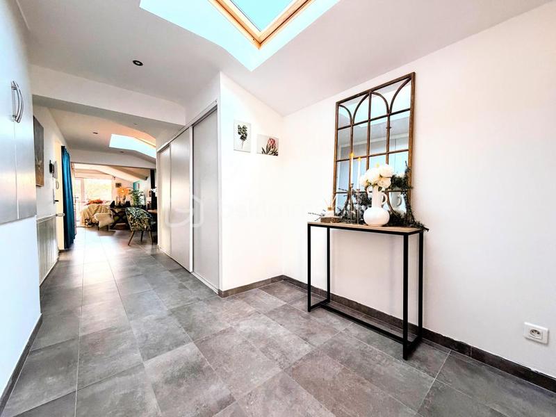 Maison - 96 m² - 5 pièces