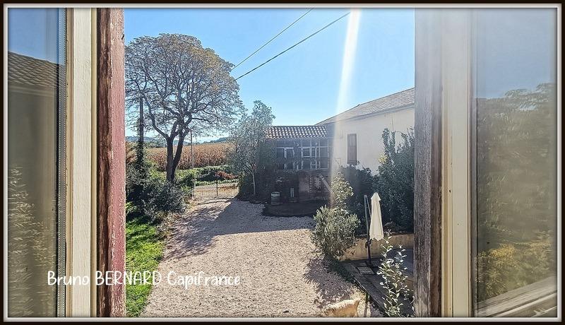 Maison - 250 m² - 8 pièces