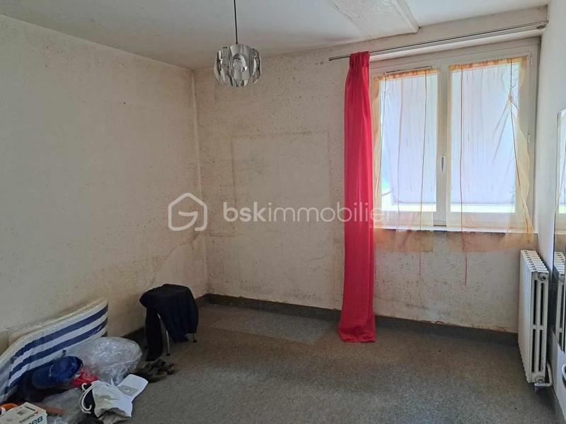 Maison - 102 m² - 6 pièces