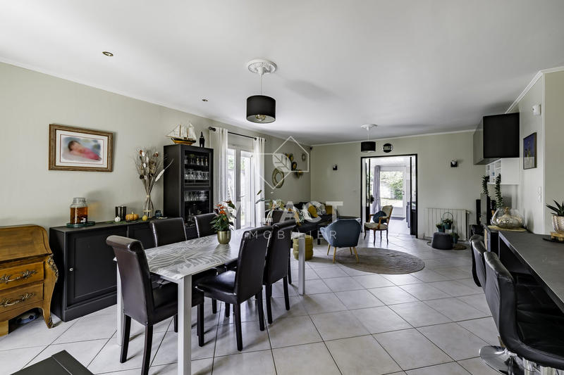 Maison - 130 m² - 6 pièces