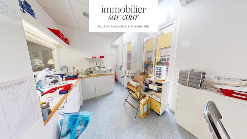 Fonds de commerce - Local commercial - 125 m²