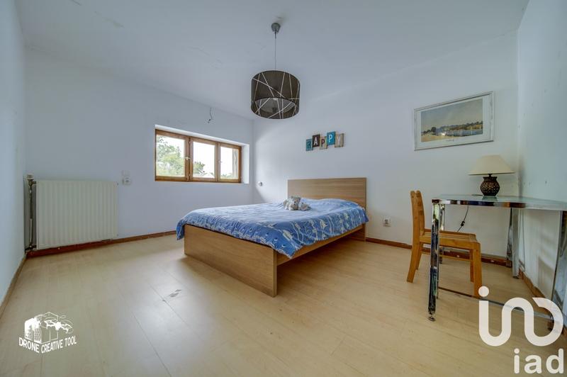 Maison - 227 m² - 8 pièces