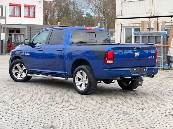 Dodge Ram 1500 5.7l V8 Laramie Crew Cab