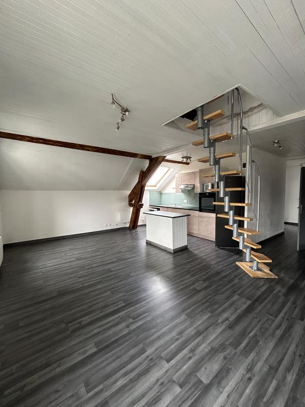 Maison - 400 m² - 20 pièces