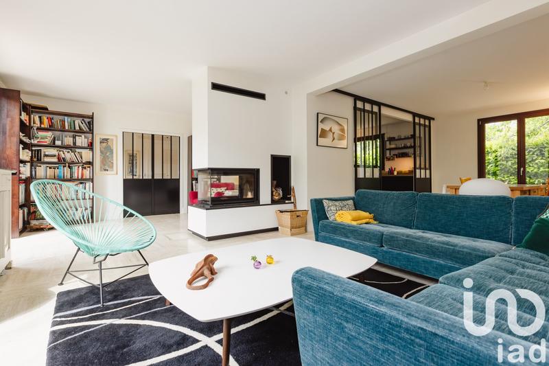 Maison - 246 m² - 8 pièces