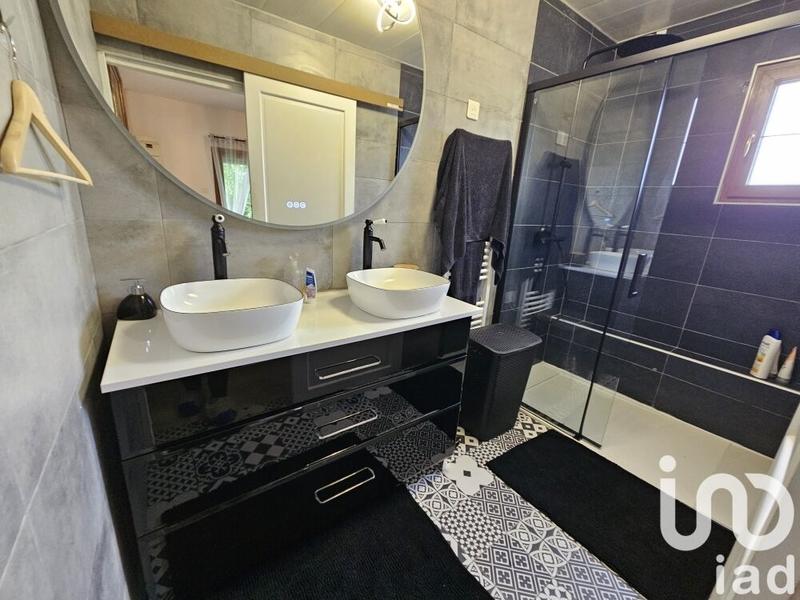 Maison - 170 m² - 7 pièces